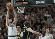 Alex Karaban averaged 13.3 ppg, 5.1 rpg and 1.5 apg in 39 games for UConn this past season.
